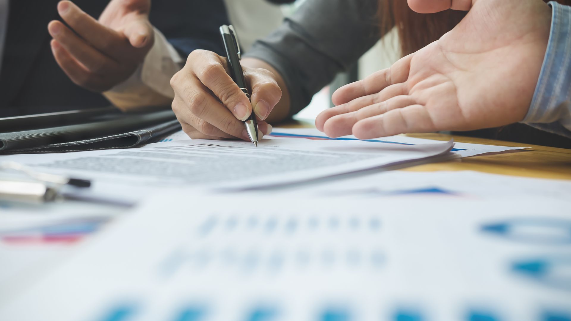 How a Van Nuys Dog Bite Injury Lawyer Can Help You File a Claim