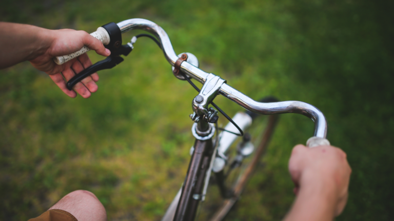 Oxnard Bicyclist Fatally Struck by SUV Near Industrial Avenue